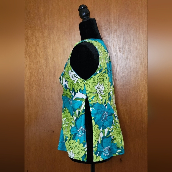 Silk Ann Taylor Sleeveless, Twisted Front Blouse EUC - Picture 3 of 5